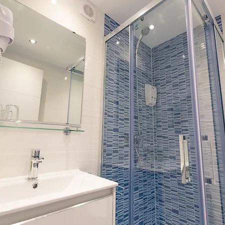 Viena بيت ضيافة 2*